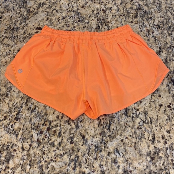 Lululemon - Picture 2 of 3